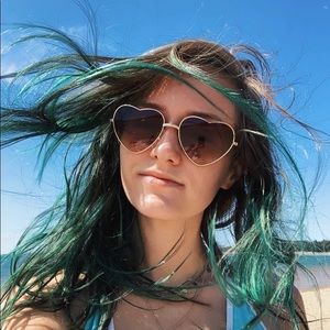 Meet your Posher, Natasha